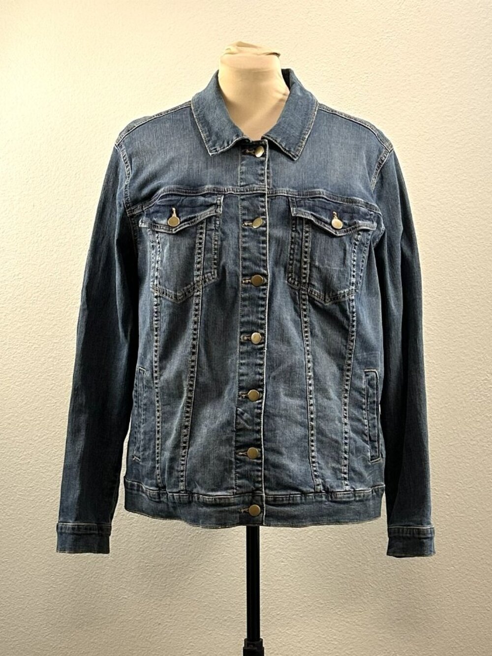 Kut from the Kloth Blue Jean Jacket